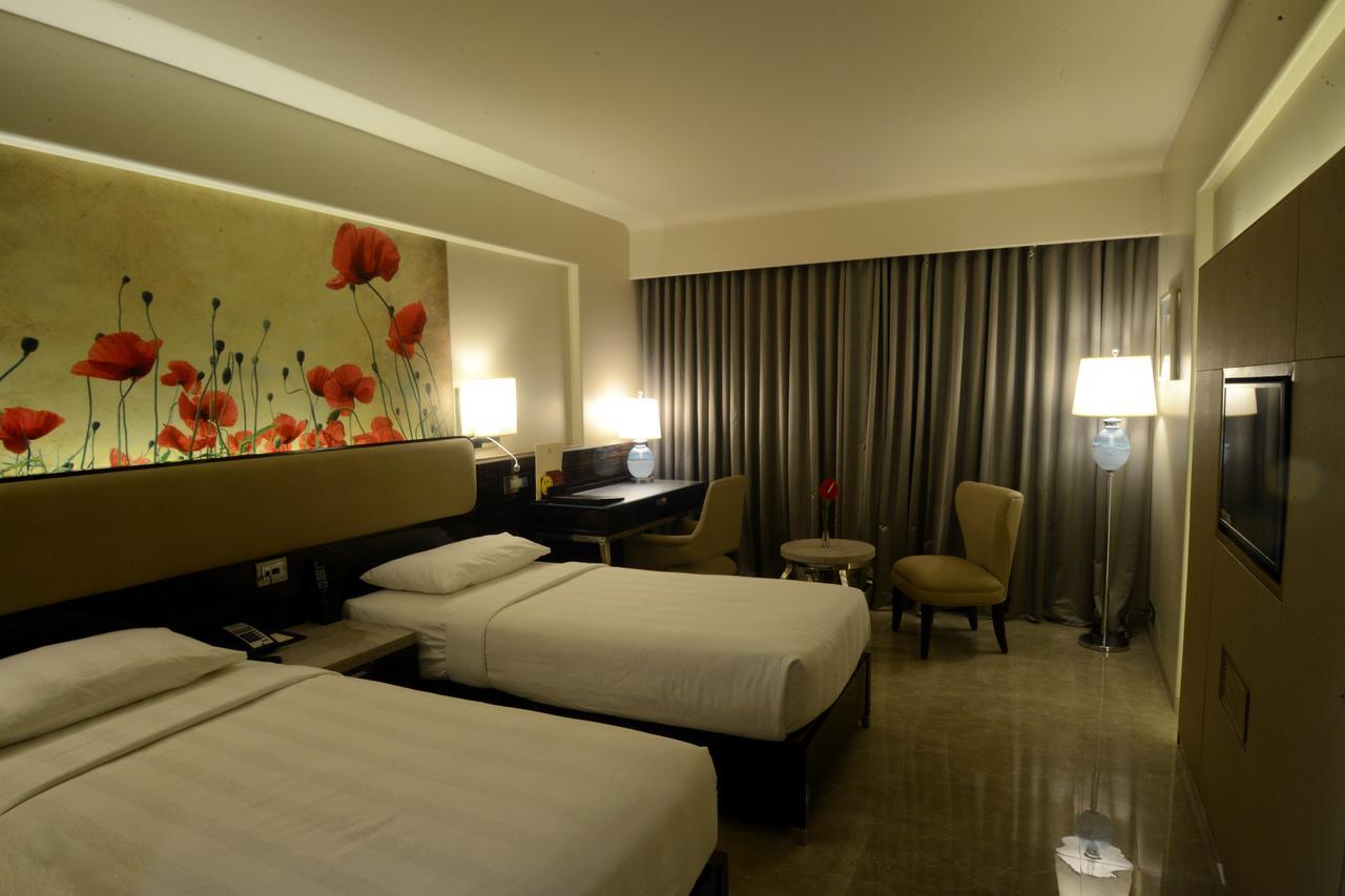 Sai Palace Grand, Malad Mumbai Eksteriør bilde