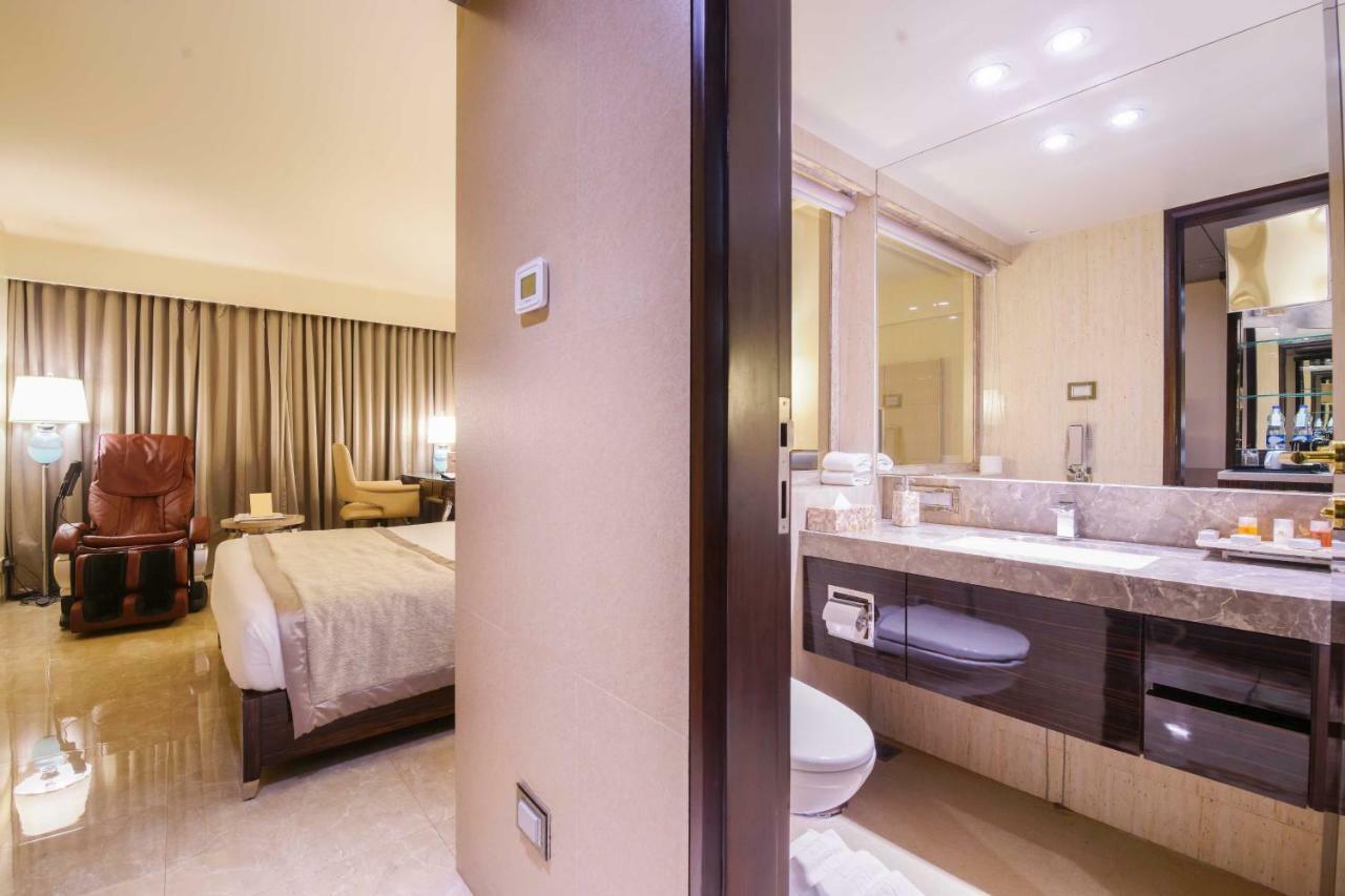 Sai Palace Grand, Malad Mumbai Eksteriør bilde