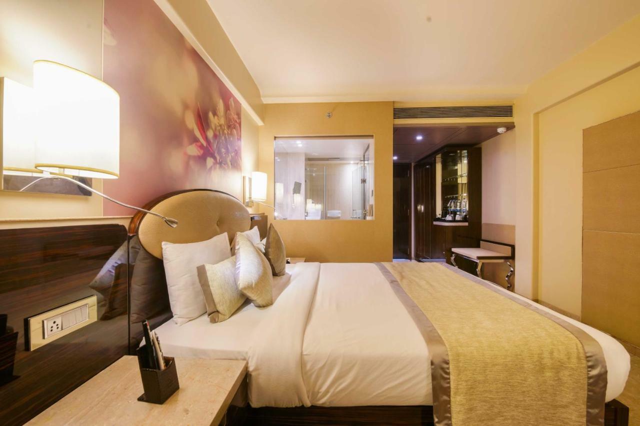 Sai Palace Grand, Malad Mumbai Eksteriør bilde