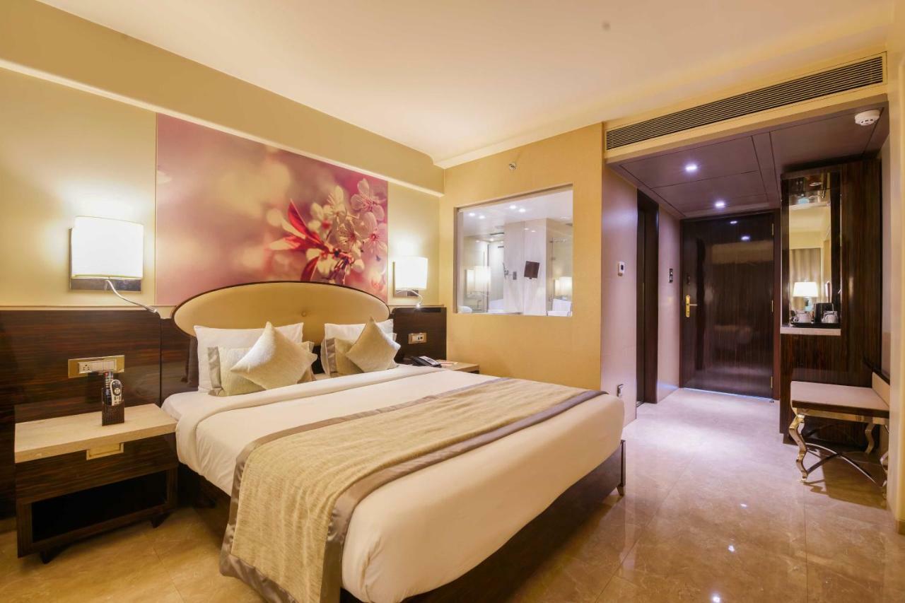 Sai Palace Grand, Malad Mumbai Eksteriør bilde